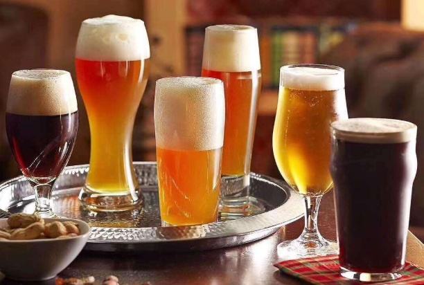 精釀<a href=http://m.phpaspjc.cn/ target=_blank class=infotextkey>啤酒設(shè)備</a>,啤酒廠設(shè)備,開(kāi)辦啤酒廠,糖化