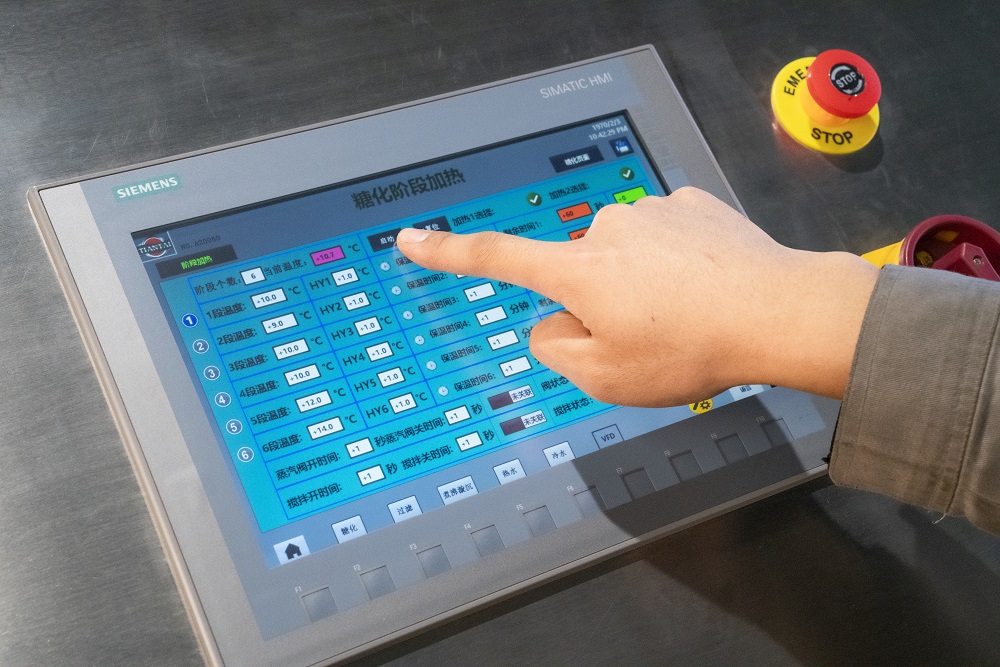 啤酒釀造中的PID與PLC控制：哪種系統適合您的啤酒設備？